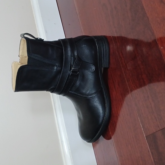 Women's Leather Bussola Boot - Picture 2 of 3